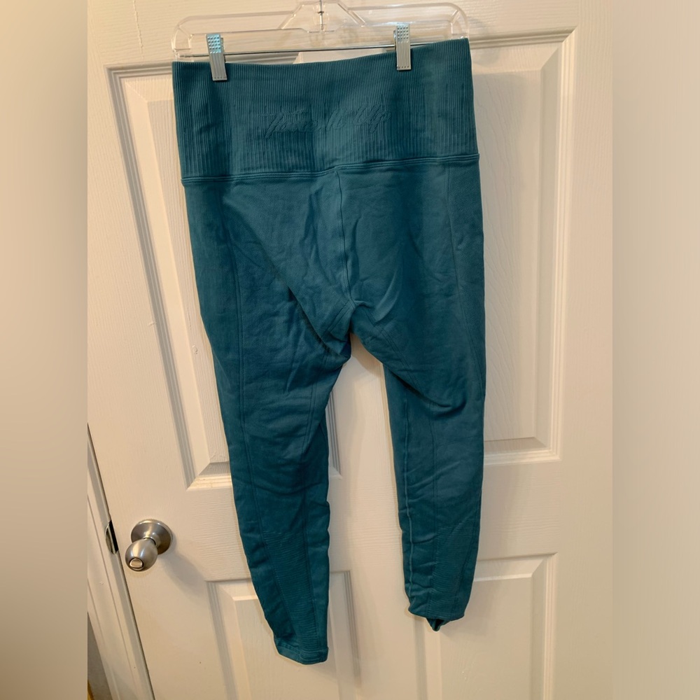 Avocado Leggings